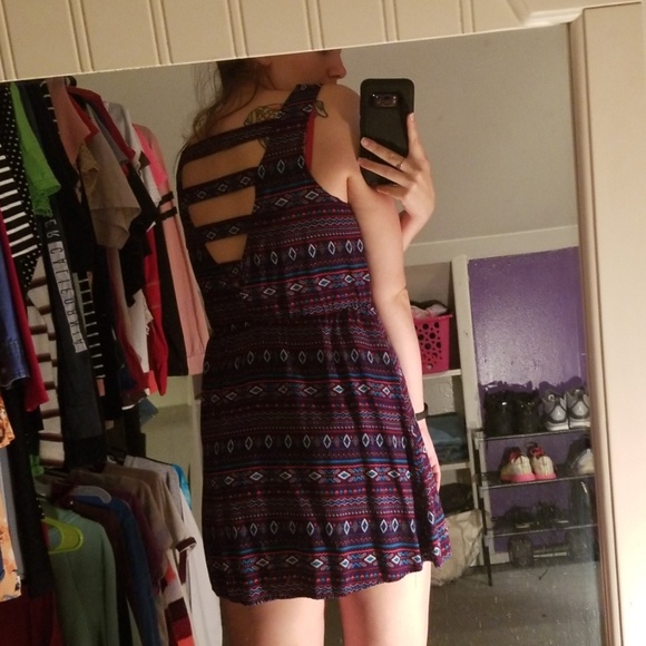 Forever 21 multi Aztec design - Picture 3 of 6